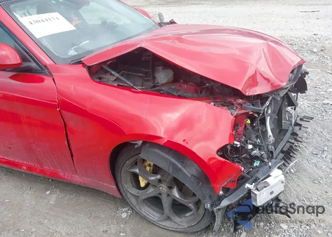 2018 Alfa Romeo Giulia Ti Sport Awd z USA, uszkodzony, nr VIN ZARFAEEN2J7566698